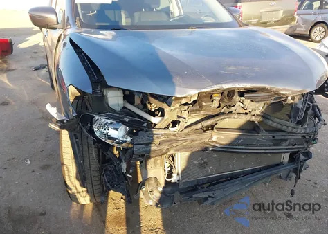 2019 Nissan Rogue S z USA, uszkodzony, nr VIN 5N1AT2MT8KC717531